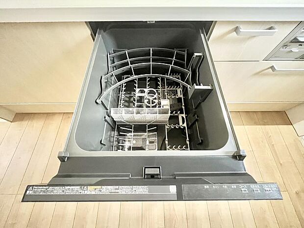 面倒なお片づけは食洗機にお任せ!家事の負担が減って、時間にも気持ちにもゆとりができます。