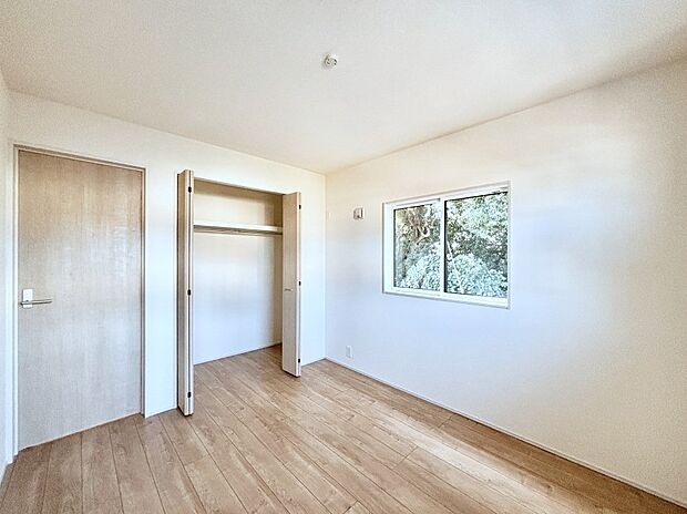 子供部屋にもおすすめな収納スペースたっぷりの居室