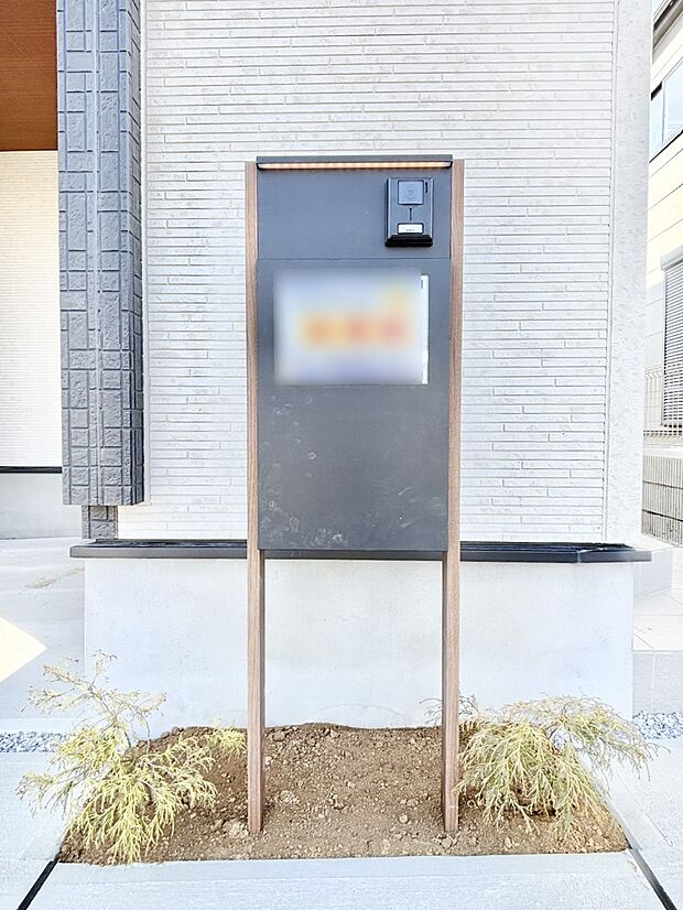 表札・インターホン・ポストをひとつに集約