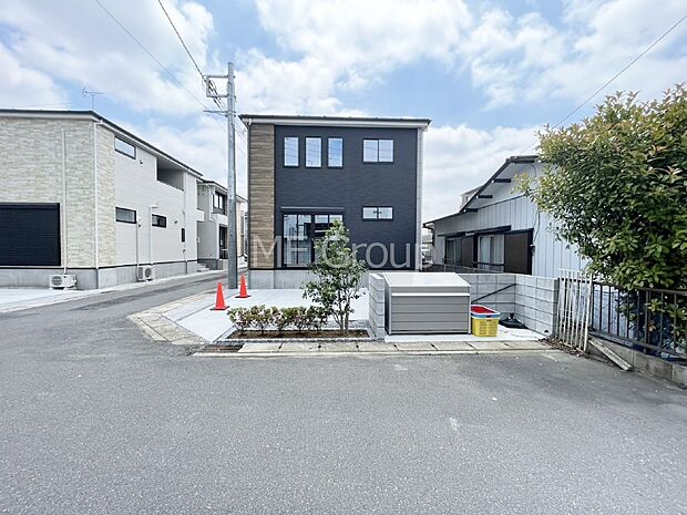 溢れる陽光でご家族の笑顔も輝く