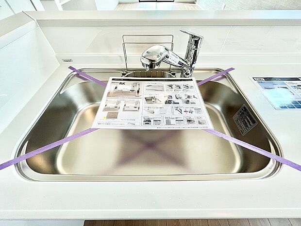 広々としたシンクでお料理やお皿洗いもラクラク快適に!