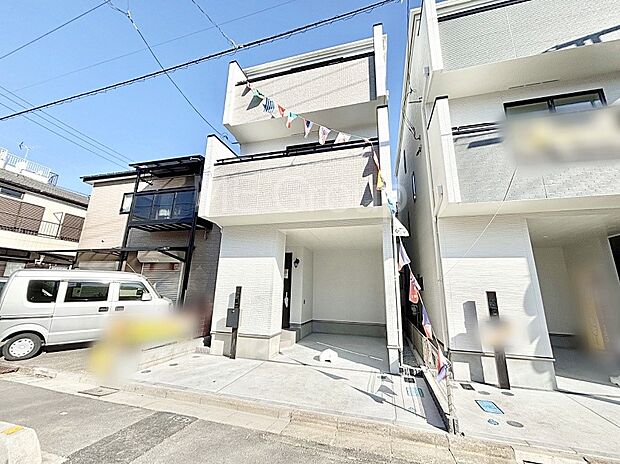 洗練された外観、上質な住空間が広がる室内は永く安心して過ごせる住居です。