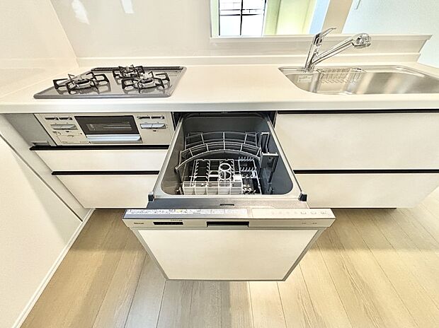 面倒なお片づけは食洗機にお任せ!家事の負担が減って、時間にも気持ちにもゆとりができます。