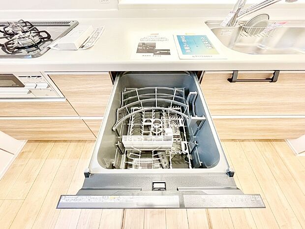 面倒なお片づけは食洗機にお任せ!家事の負担が減って、時間にも気持ちにもゆとりができます。