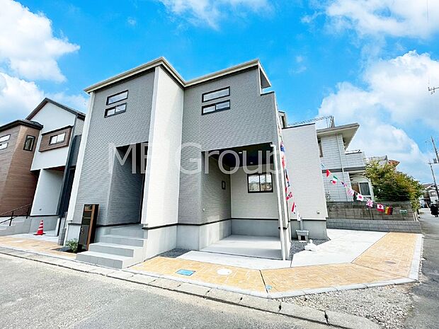 溢れる陽光でご家族の笑顔も輝く