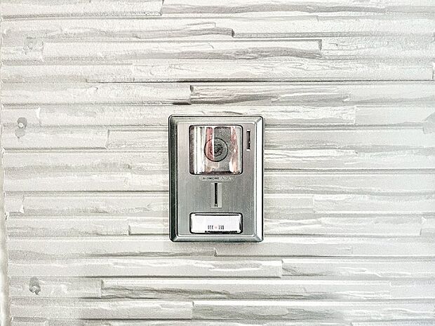 TVモニター付インターホンでセキュリティ面にも配慮!