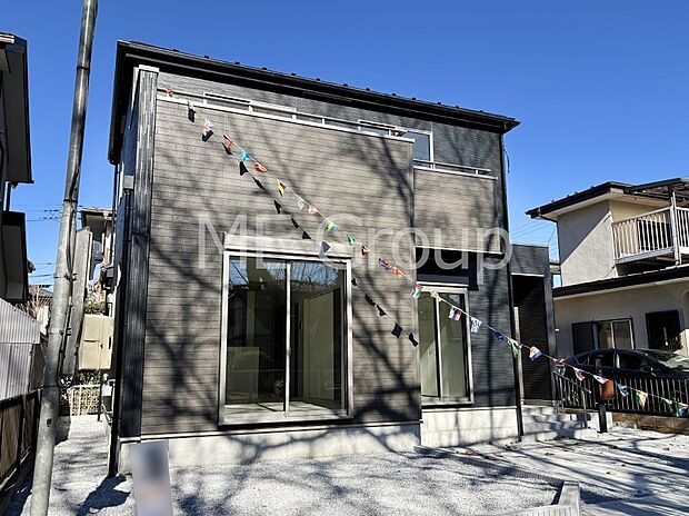 たっぷりの陽光と心地よい風が舞い込む住まい