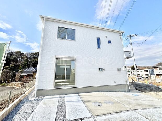 たっぷりの陽光と心地よい風が舞い込む住まい