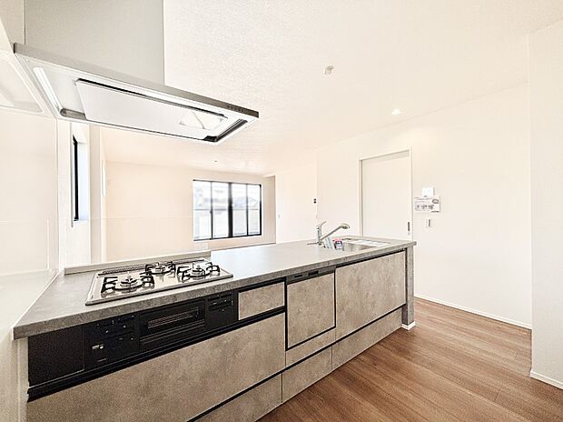 カウンター越しにお話しをしながら毎日のお料理をもっと楽しく