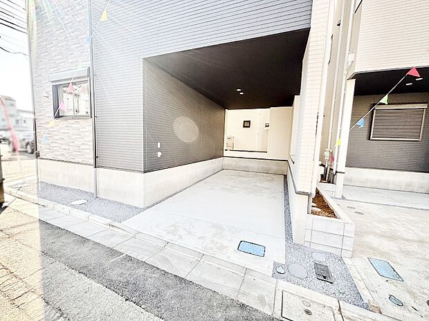 ビルトインタイプは大切なお車を傷や汚れから守ることができます。