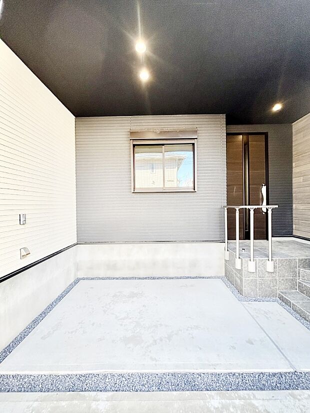 ビルトインタイプは大切なお車を傷や汚れから守ることができます。