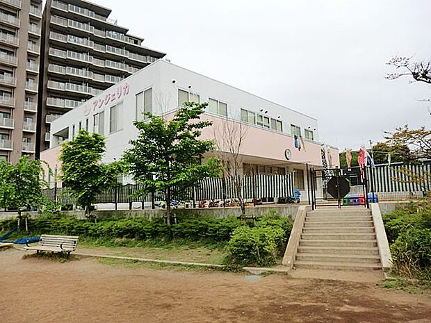 幼稚園・保育園 330m アンジェリカ保育園