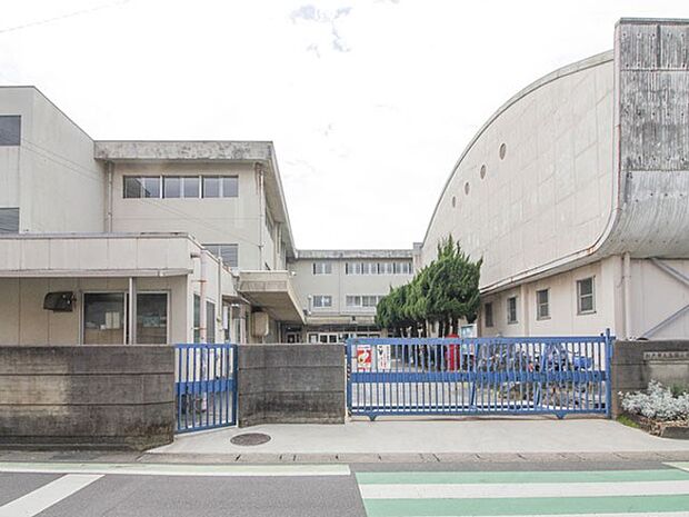 小学校 950m 松戸市立馬橋小学校