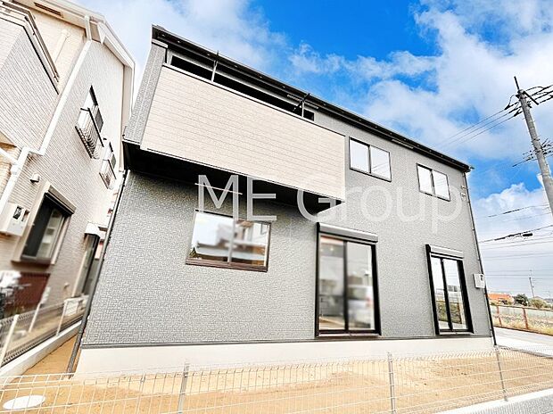 たっぷりの陽光と心地よい風が舞い込む住まい 