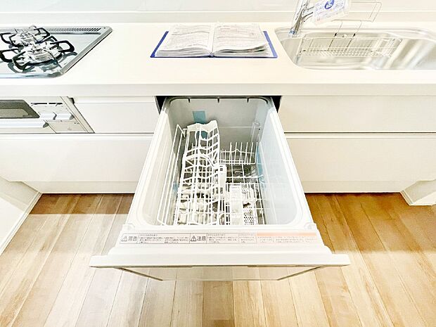 面倒なお片づけは食洗機にお任せ!家事の負担が減って、時間にも気持ちにもゆとりができます。