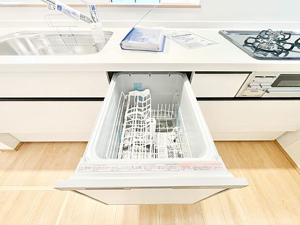 面倒なお片づけは食洗機にお任せ!家事の負担が減って、時間にも気持ちにもゆとりができます。