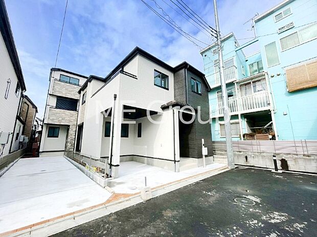 家族の絆深まる対面キッチン&リビングイン階段を採用した間取りプラン!