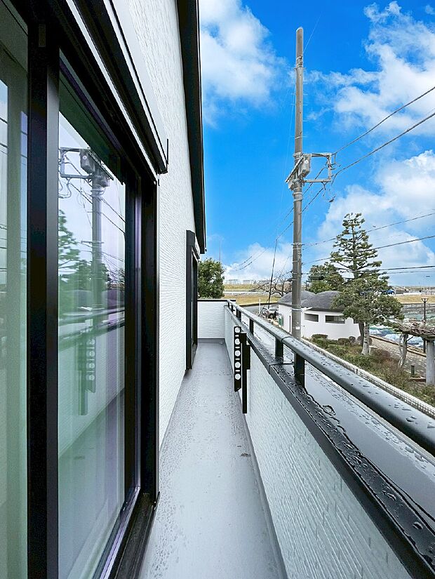 風通しの良いバルコニー