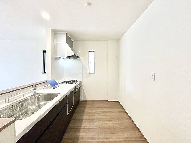 ゆとりあるキッチンではご家族と楽しくお料理ができます。