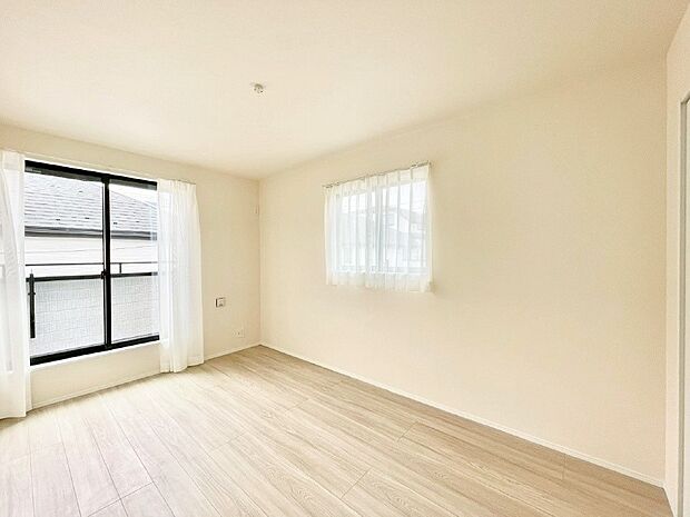 2面採光を確保した明るい空間。家族みんなが快適な暮らしを実現する設計です。