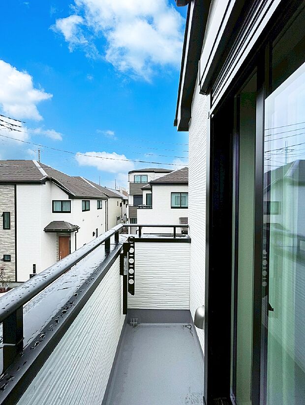 風通しの良いバルコニー