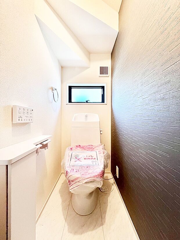 トイレは安心の2箇所!朝のバタバタも一安心です。