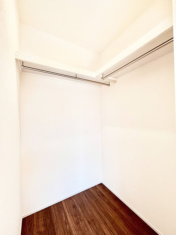 毎日の服選びが楽しくなるウォークインクローゼット