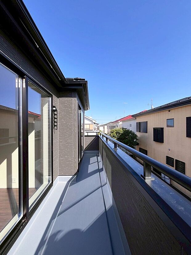 風通しの良いバルコニー