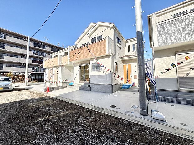 前面道路はきちんと整備されています