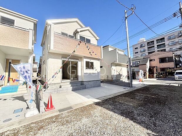 溢れる陽光でご家族の笑顔も輝く