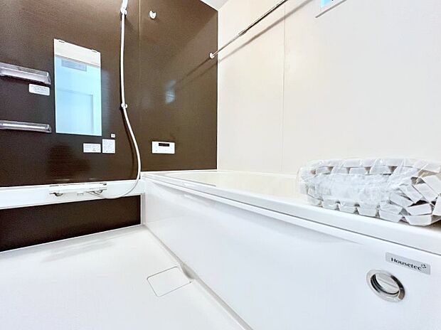 落ち着いた雰囲気でゆっくりお寛ぎいただけるバスルーム