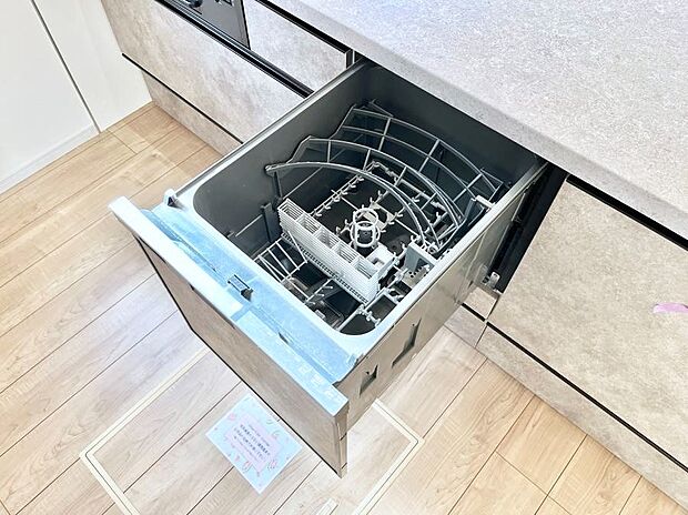 面倒なお片づけは食洗機にお任せ!家事の負担が減って、時間にも気持ちにもゆとりができます。