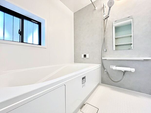 一日の疲れを癒やす大切なバスタイム。ゆっくりとお風呂を楽しんで疲れをとりたいですね!