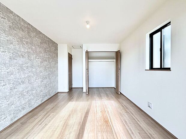 子供部屋にもおすすめな収納スペースたっぷりの居室