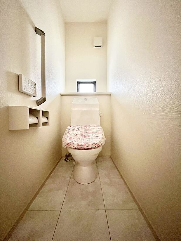 トイレは1階と2階それぞれに配置されていてとても便利です。 