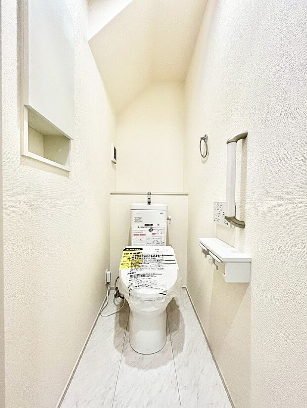 トイレは1階と2階それぞれに配置されていてとても便利です。 