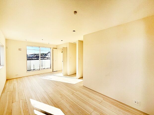 ライフスタイルに合わせて2部屋として利用できる広々とした洋室。