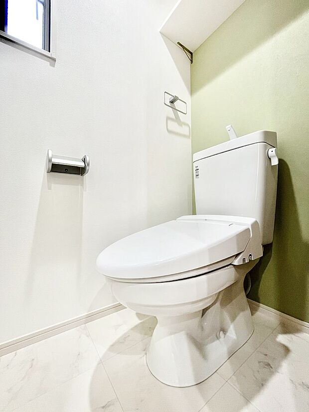 トイレは安心の2箇所!朝のバタバタも一安心です。