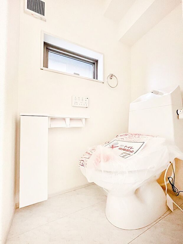 トイレは安心の2箇所!朝のバタバタも一安心です。