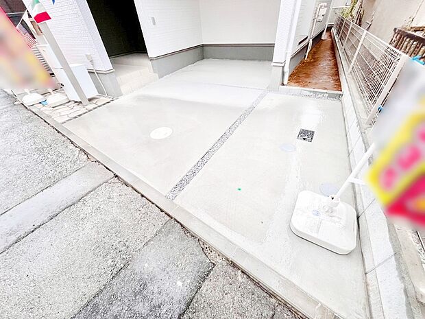 目の前が駐車場だと雨の日も大量にお買い物をした時も便利ですね