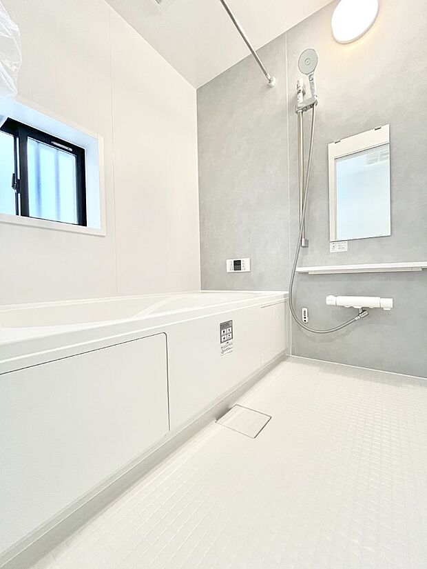 一日の疲れを癒やす大切なバスタイム。ゆっくりとお風呂を楽しんで疲れをとりたいですね!