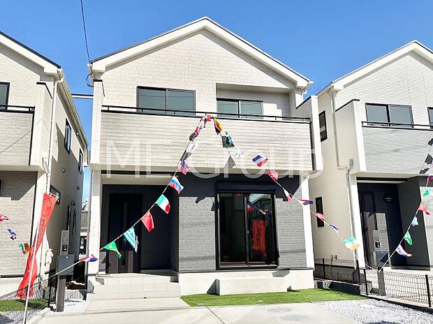 堂々完成！たっぷりの陽光と開放感に包まれる明るい住まい。 