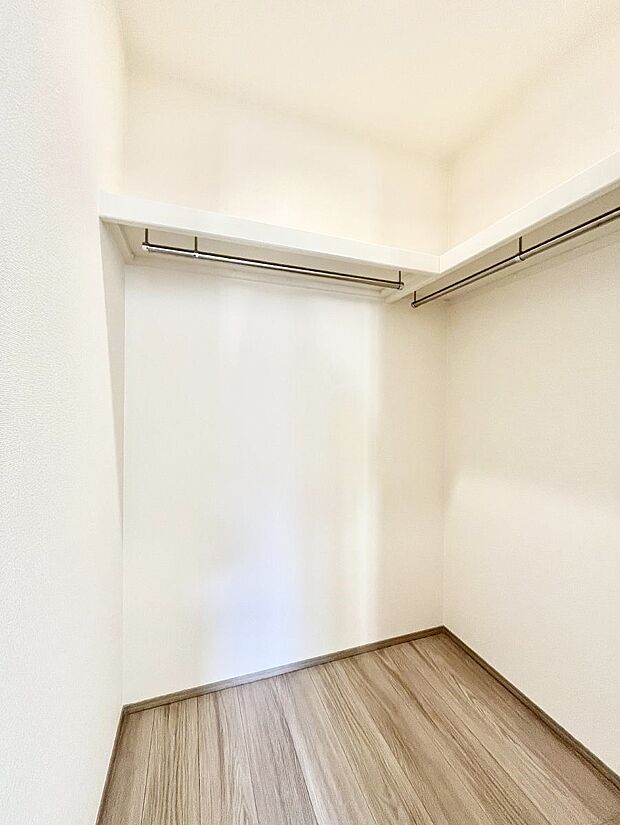 ウォークインクローゼットのある住まいでスッキリ快適な生活を