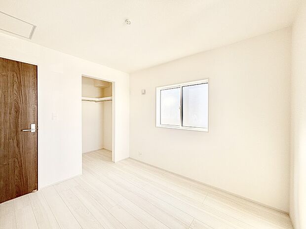 収納が充実しているので居住スペースを広々使えます