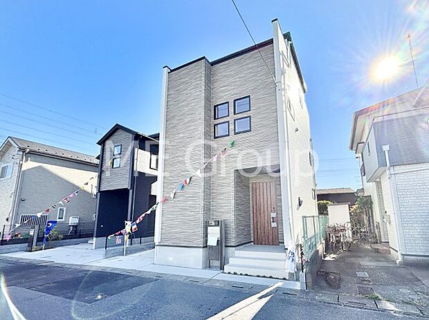 洗練された外観、上質な住空間が広がる室内は永く安心して過ごせる住居です。 