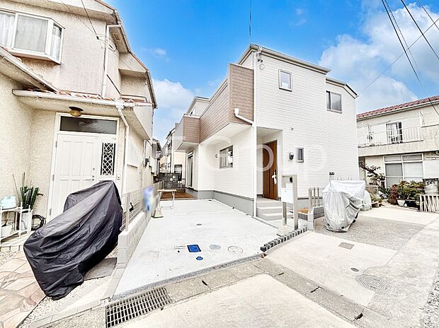 たっぷりの陽光と心地よい風が舞い込む住まい