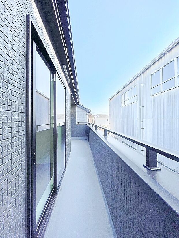 風通しの良いバルコニー