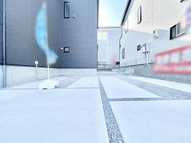 並列2台駐車可能なゆとりのカースペース