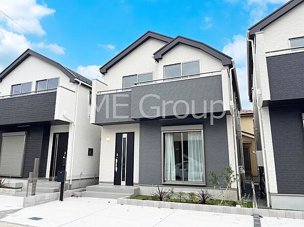 溢れる陽光でご家族の笑顔も輝く