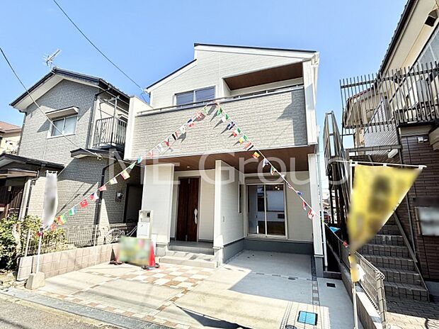 対面キッチン＆リビングイン階段を採用した家族の絆深まるマイホーム！